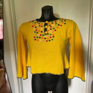 Just Cute 70s bell sleeved top